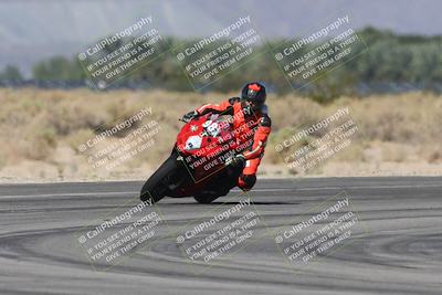 media/Oct-13-2025-Moto Forza (Mon) [[a66d839500]]/3-B Group/Session 3 (Turn 16)/